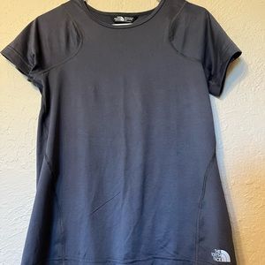 Woman’s NorthFace Shirt grey